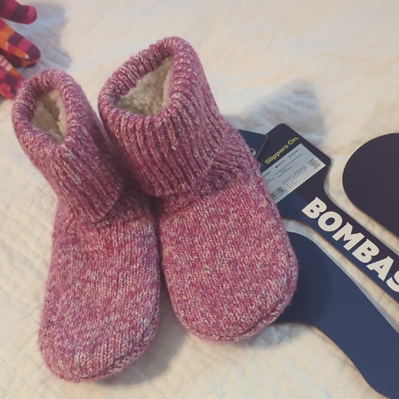 Bombas Slippers - Picture 1 of 9